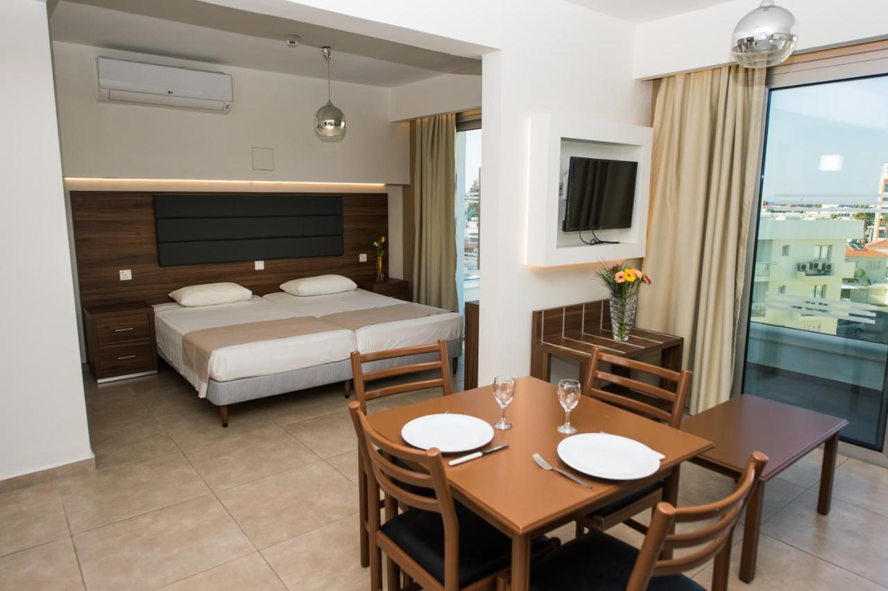 Livas Hotel Apartments Pernera 외부 사진