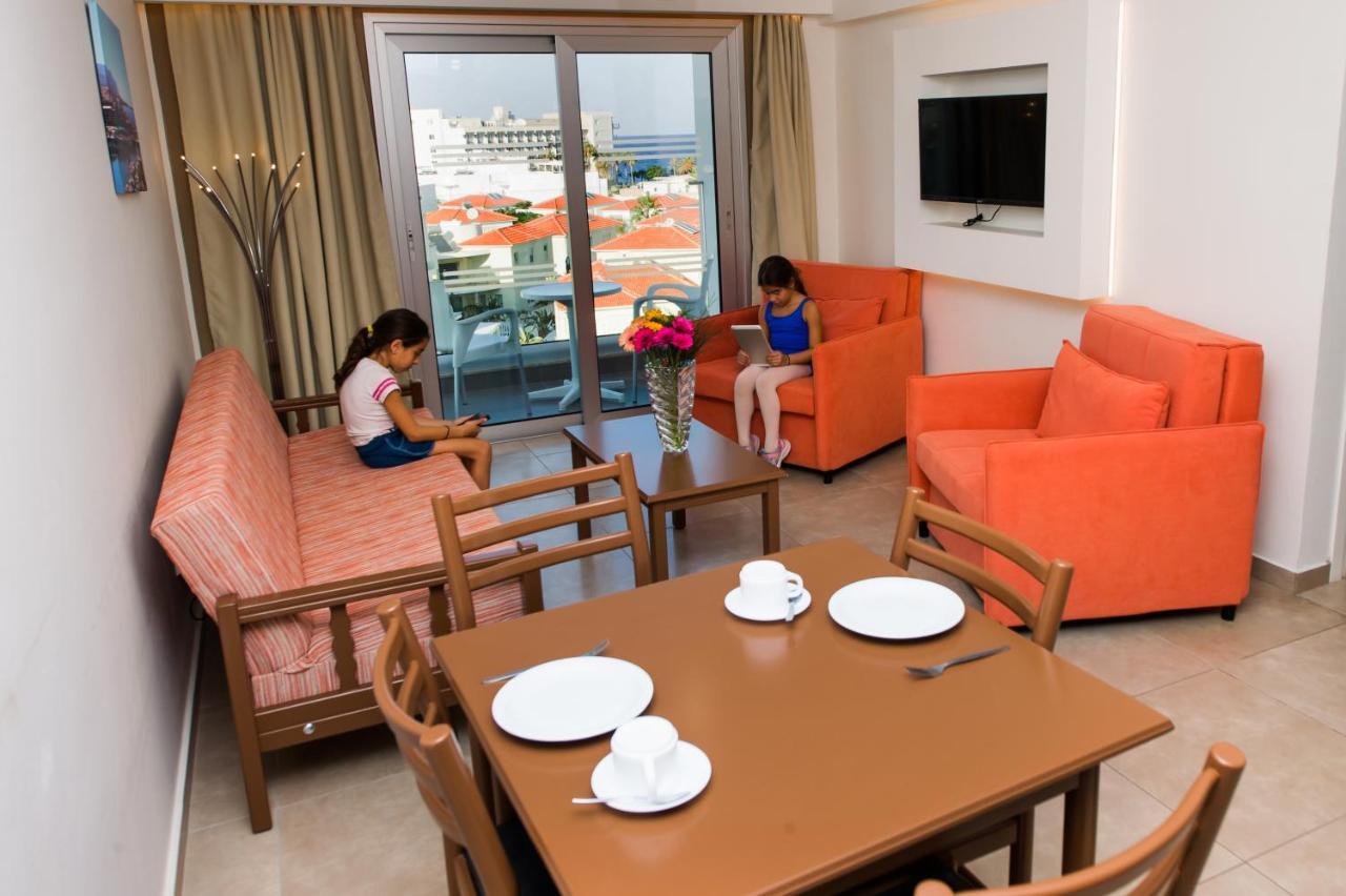 Livas Hotel Apartments Pernera 외부 사진