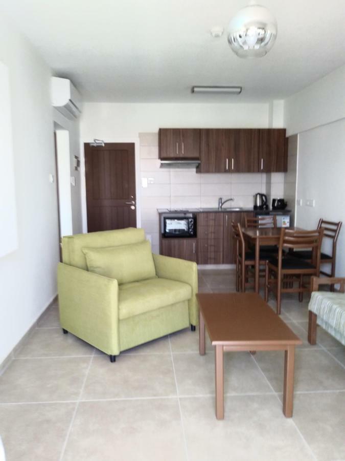 Livas Hotel Apartments Pernera 외부 사진